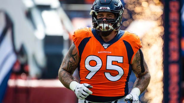 derek-wolfe-broncos-ankle-injury.jpg